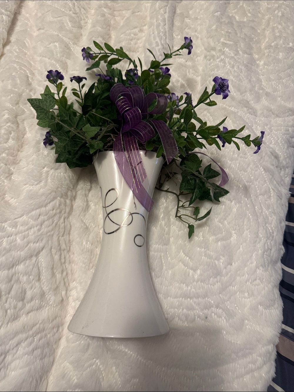 Decorative White Ceramic Vase with Purple Floral Accent